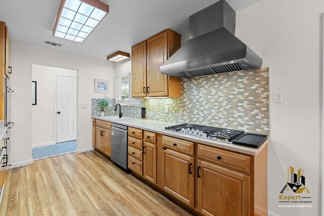 Building Photo - 1814 Vista Creek Dr