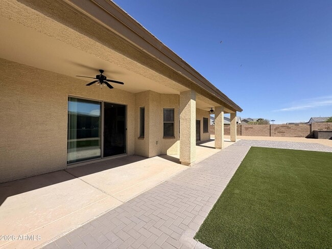 Building Photo - 13031 W Stella Ct