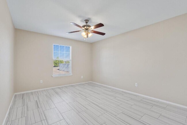 Building Photo - 2301 Redbird Cove