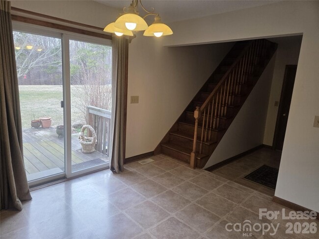 Building Photo - 1568 Triplett Rd