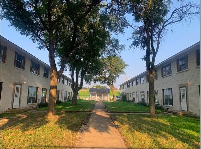 Primary Photo - 100 S Bowser Rd