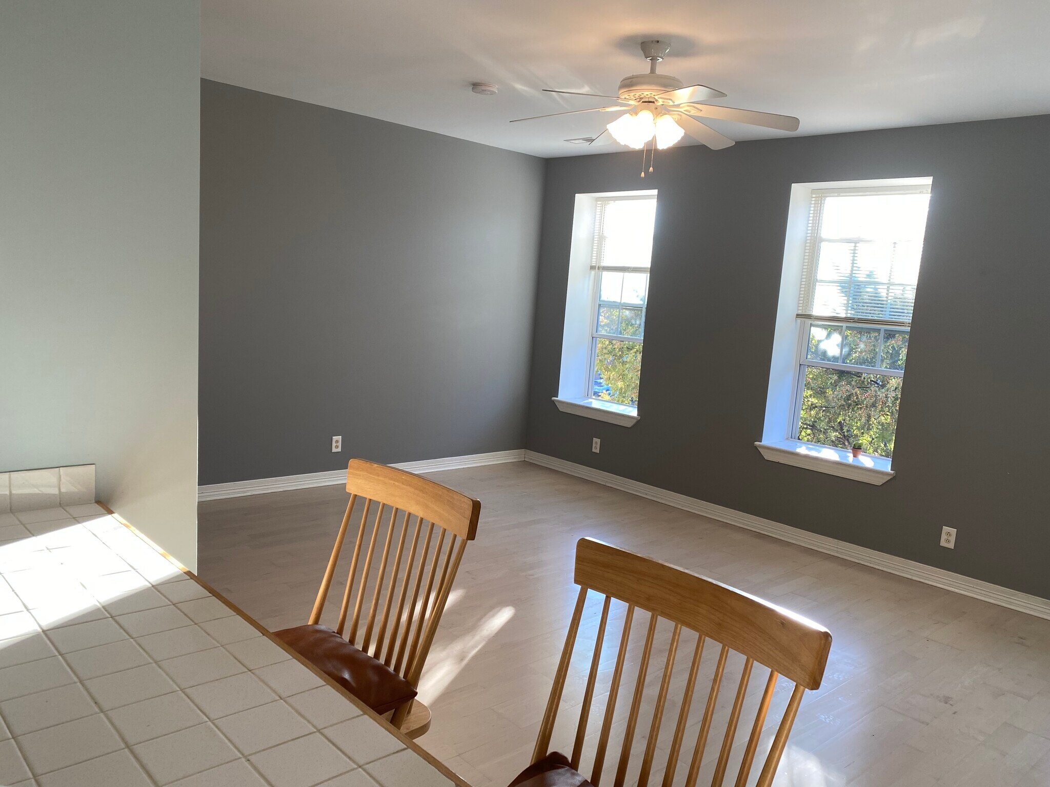 Building Photo - 19 S Broadway