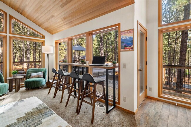 Building Photo - 70335 Sword Fern