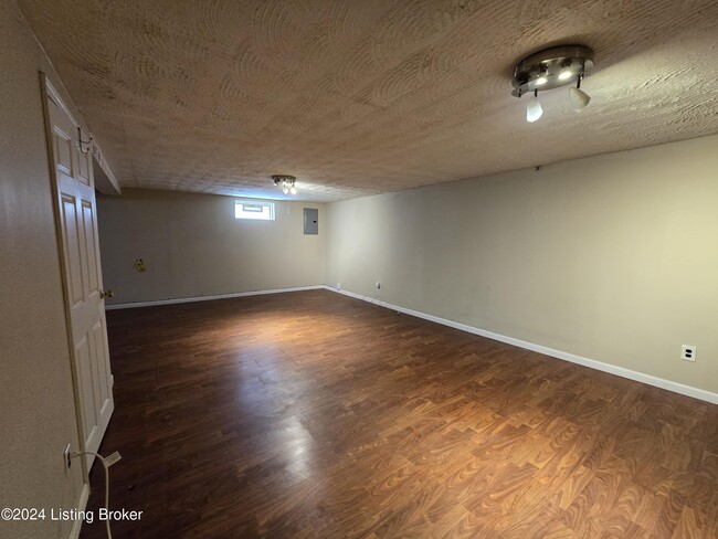 Building Photo - 4515 Lambert Rd