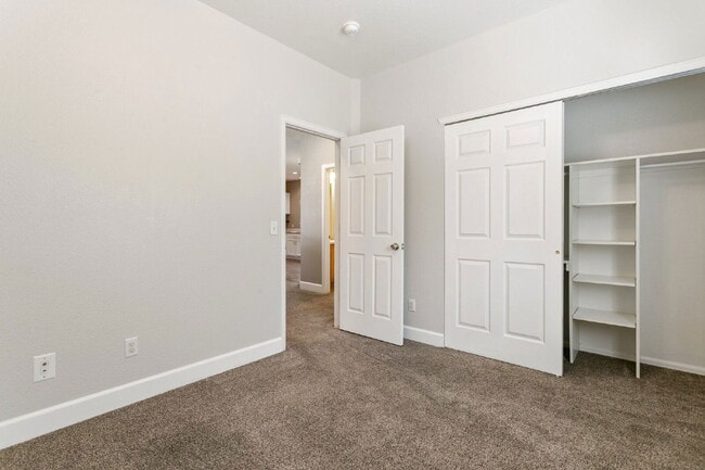 Building Photo - 5145 Stone Fence Dr