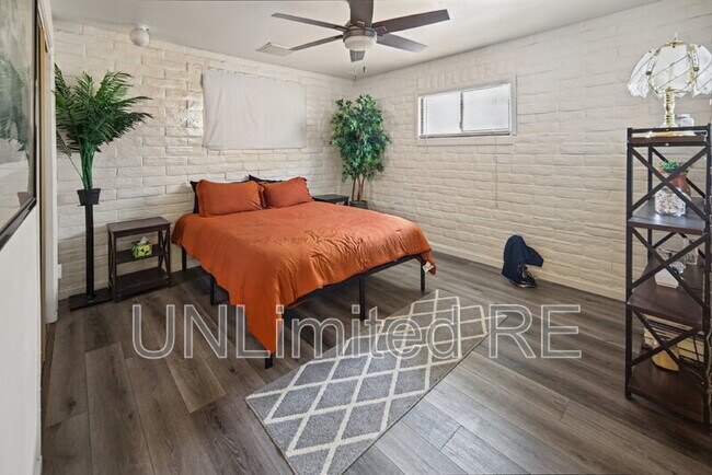 Building Photo - 1385 Church Dr