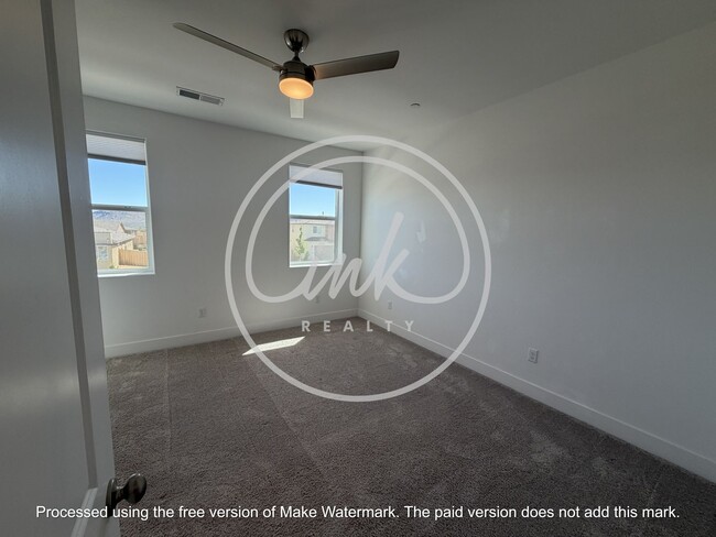 Building Photo - Beautiful Newly Built Townhome In Jenuane Community
