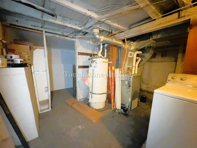 Building Photo - 2BD | 1BA Single Family Home in Woodlawn N...