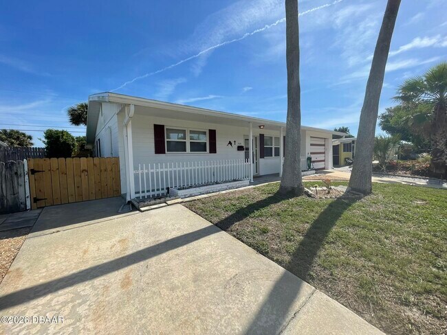 Building Photo - 125 Lynnhurst Dr