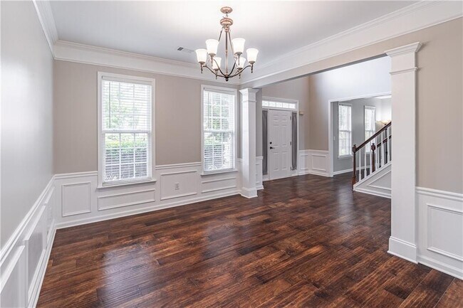 Building Photo - 230 Albrighton Ct