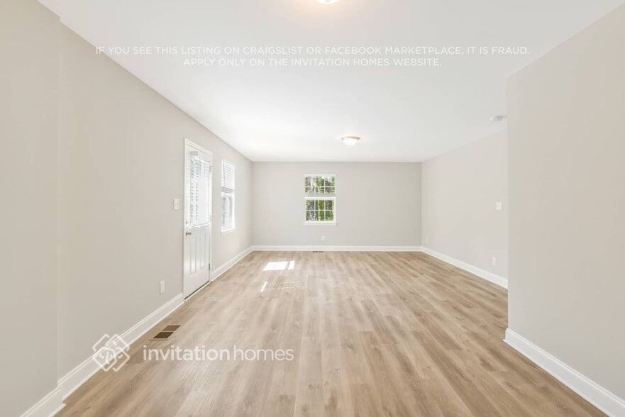 Building Photo - 6221 Old Coach Rd