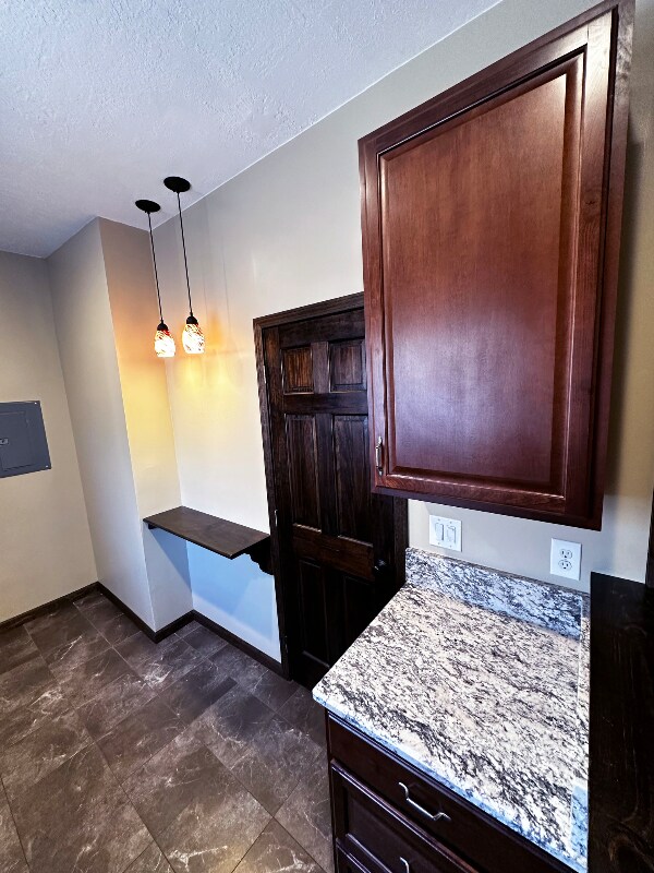 Building Photo - 528 29th St