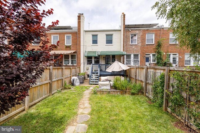 Building Photo - 1318 Upshur St NW