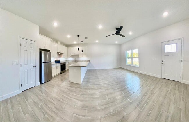 Building Photo - 10002 Massey St