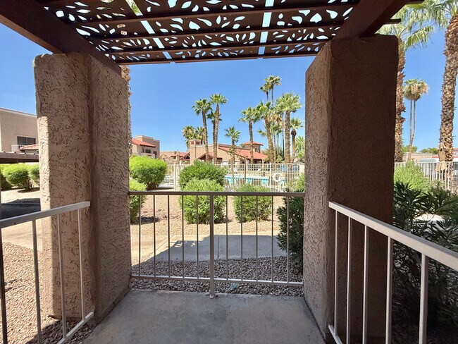 Building Photo - Fabulous 2-Bedroom, 1-Bathroom Condo For R...