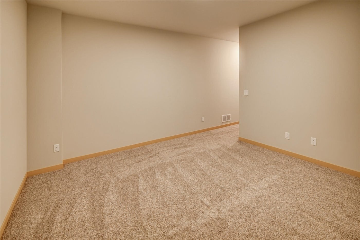 Building Photo - 4831 Suelo Rd