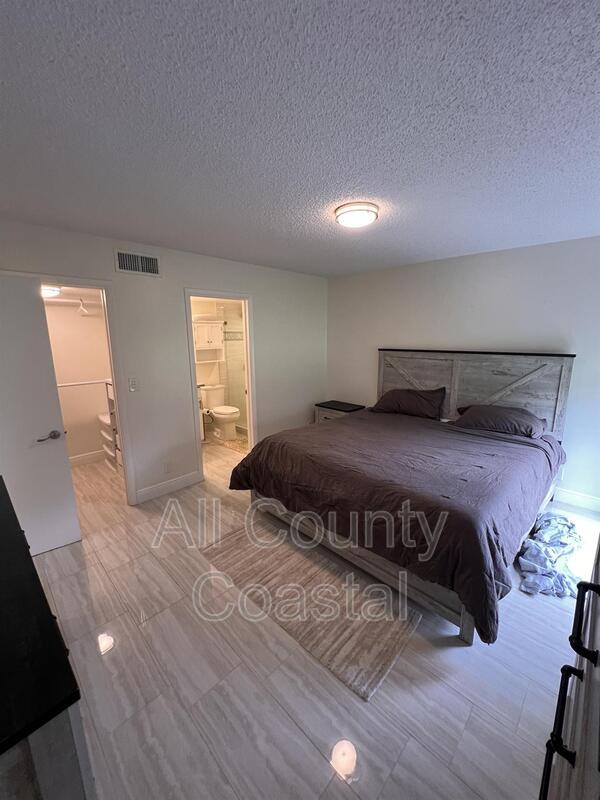 Building Photo - 2500 Presidential Way