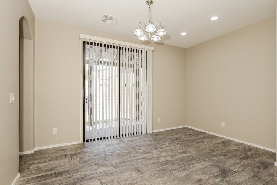 Building Photo - 2432 W Dusty Wren Dr