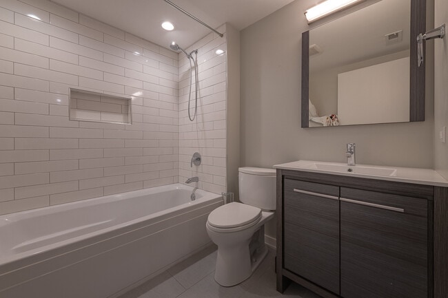 Building Photo - 1151 W Washington Blvd