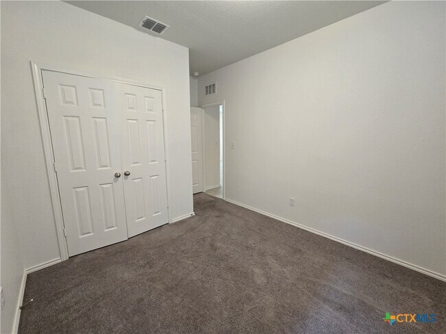 Building Photo - 334 Mistflower