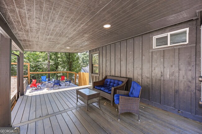 Building Photo - 4225 Twin Rivers Dr