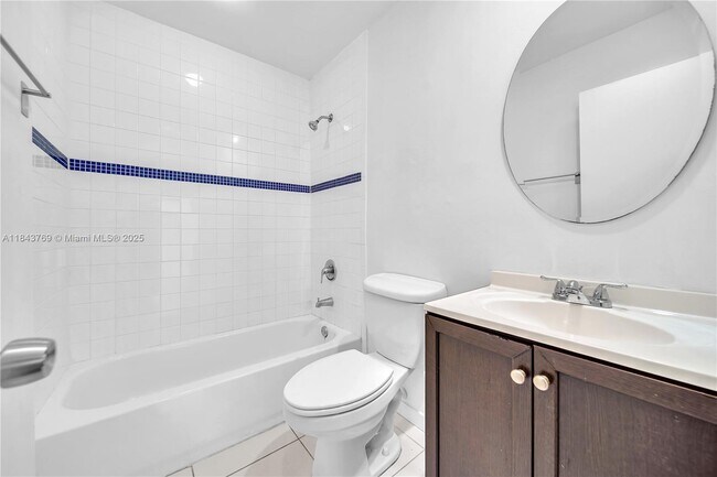 Building Photo - 7930 Tatum Waterway Dr