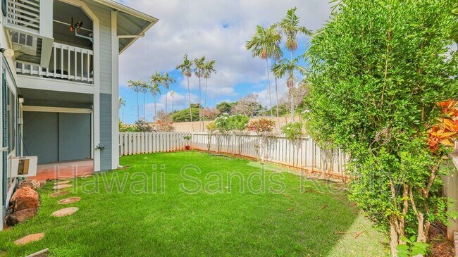 Building Photo - 94-824 Lumiauau St #U104