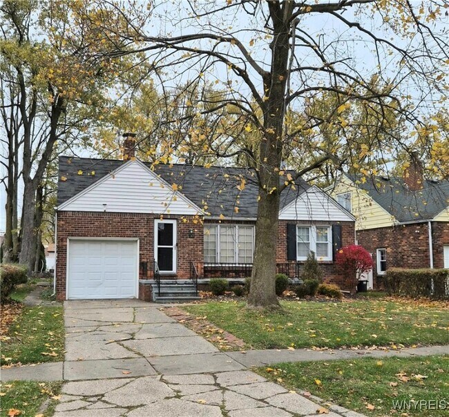 Building Photo - 30 Manlon Terrace