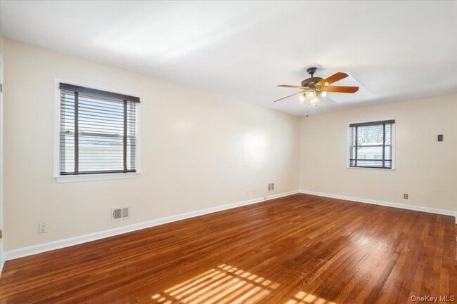 Building Photo - 48 Madison Rd