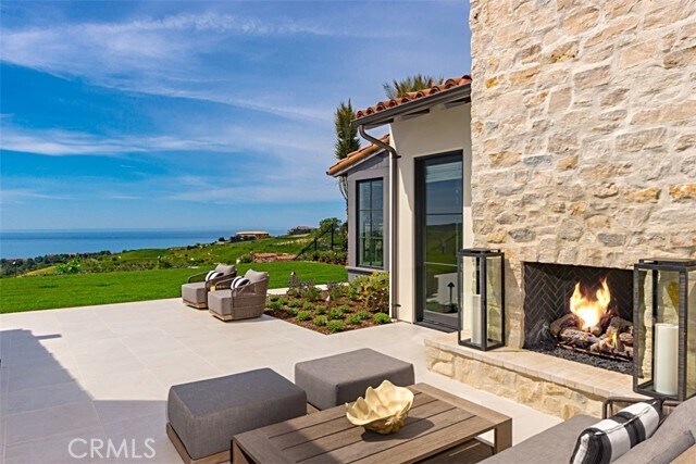 Building Photo - 12 Water Port