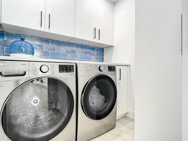 Building Photo - 104 Angelfish Ln