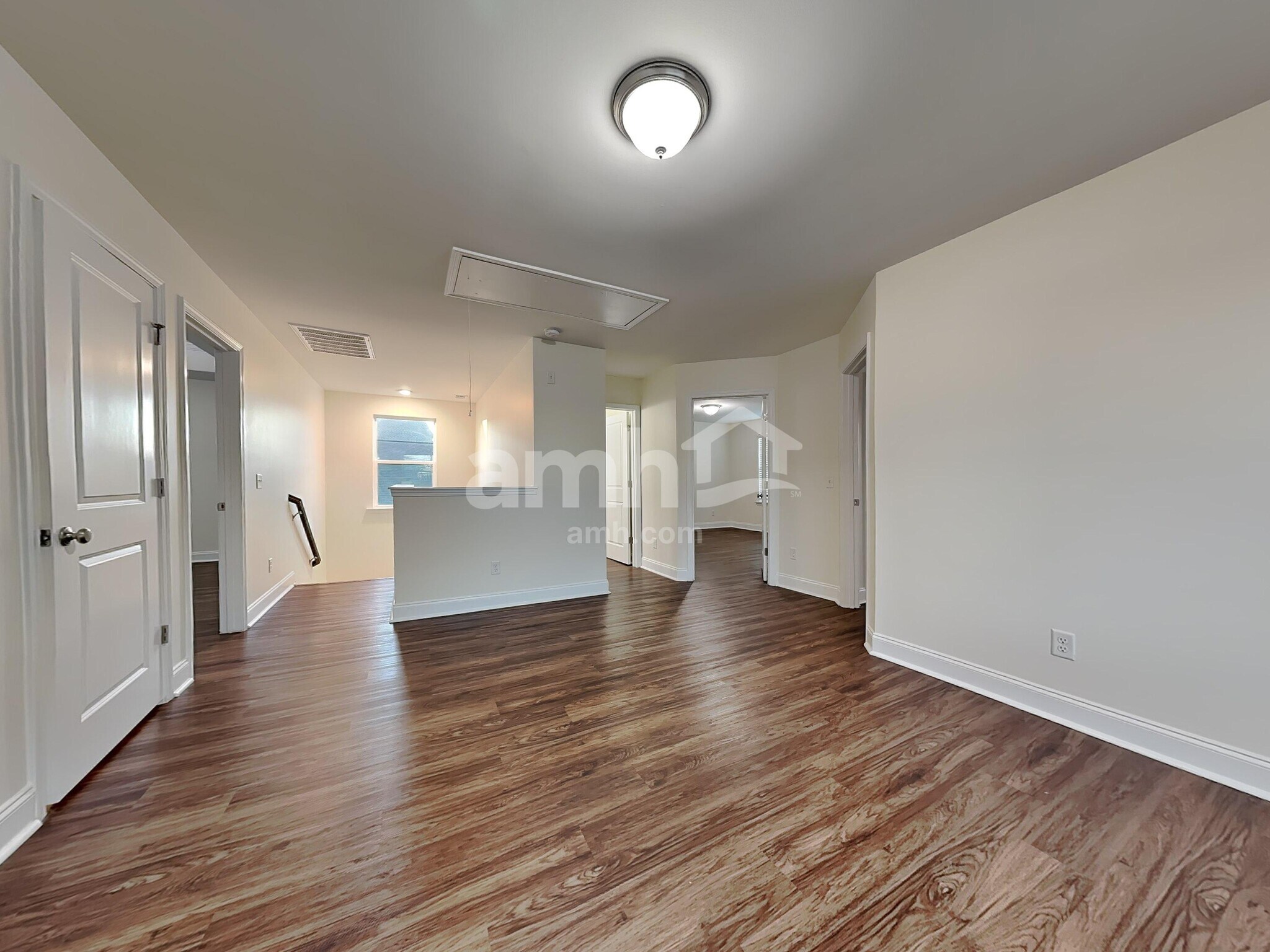 Building Photo - 208 Clearwater Cir