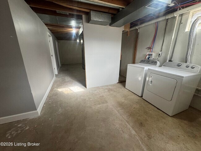 Building Photo - 15002 Old Taylorsville Rd