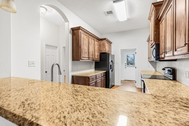 Building Photo - 3933 John Sharp Pkwy