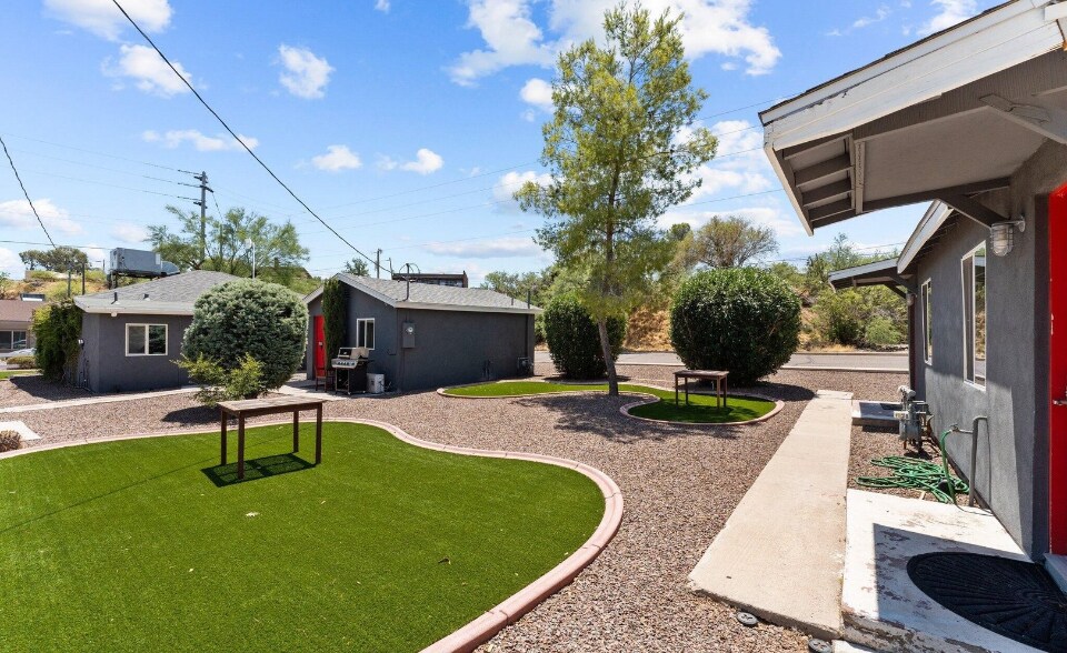 Building Photo - 496 W Mohave St