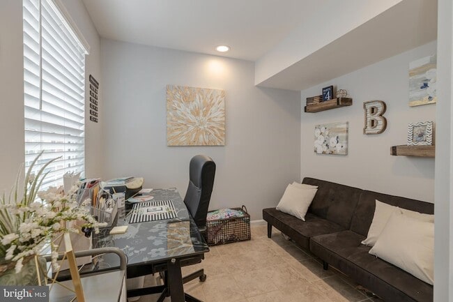 Building Photo - 164 Comay Terrace