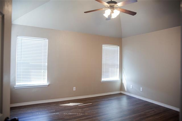 Building Photo - 5015 Spruce St