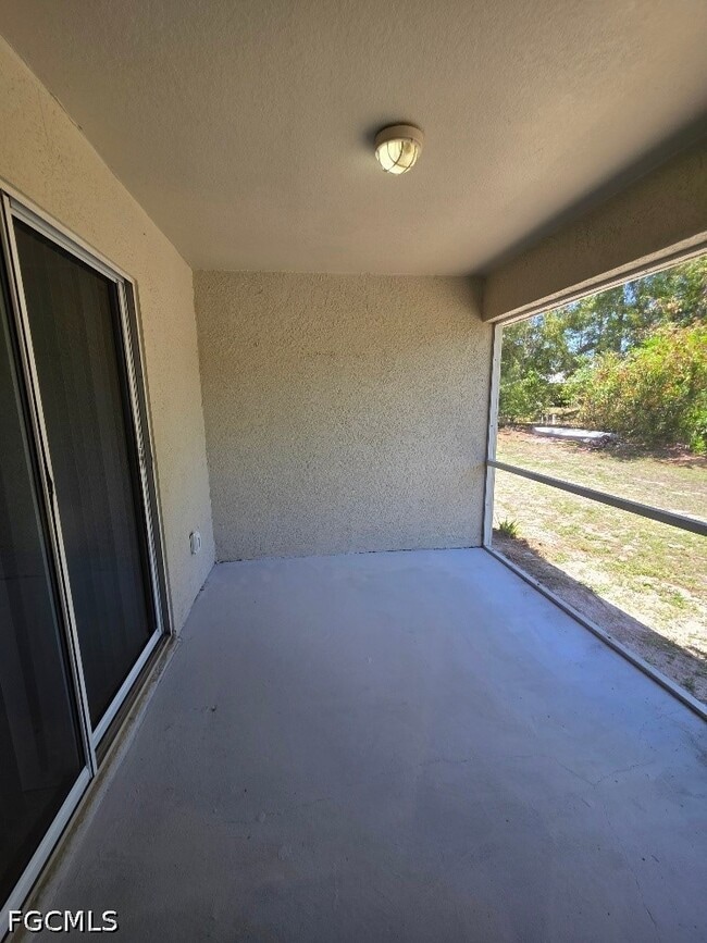 Building Photo - 2419 Joe Ave S