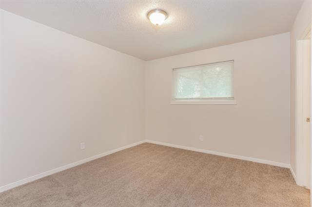 Building Photo - 328 Bennett Cir