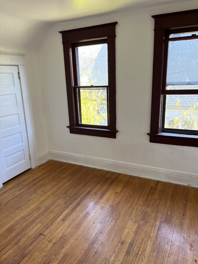 Building Photo - 1757 Wood St