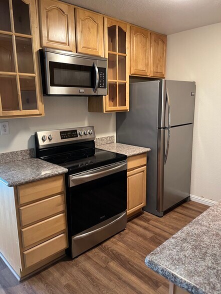 Kitchen to be upgraded - 1919 Ygnacio Valley Rd