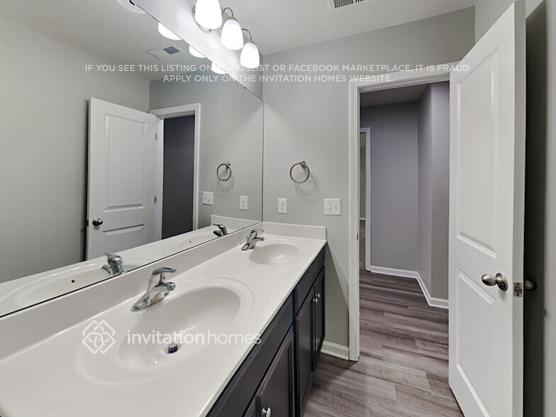 Building Photo - 6724 Osprey Landing Dr