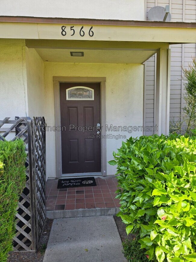 Building Photo - 8566 Truckee Dr