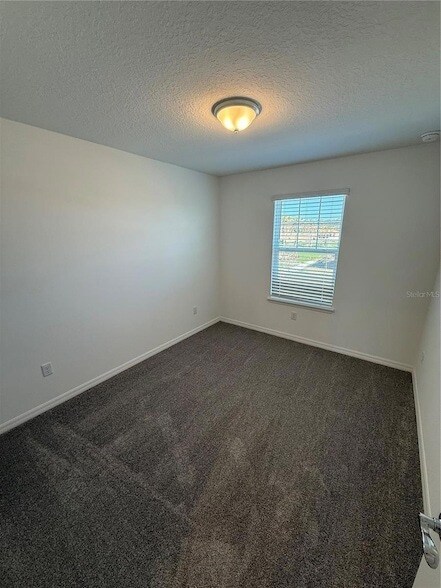 Building Photo - 4616 ORCHARD VIEW Aly