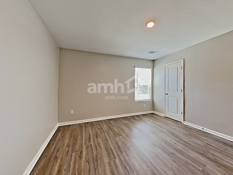 Building Photo - 3430 Ridge HillPkwy