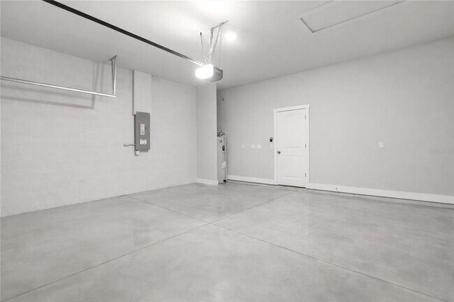 Building Photo - 870 Columbia St