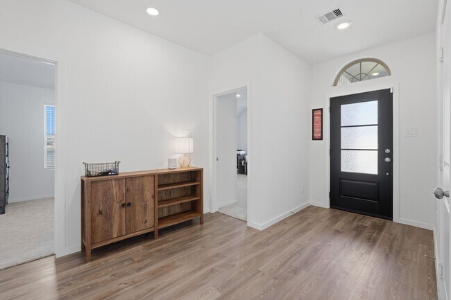 Building Photo - 651 Spring Ashberry Ct