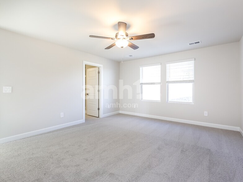 Building Photo - 801 Treeline Rd