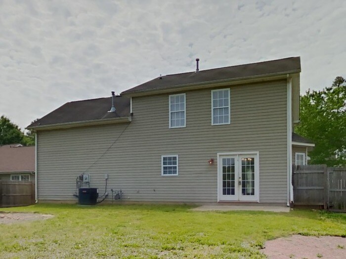 Building Photo - 7115 Lowen Rd