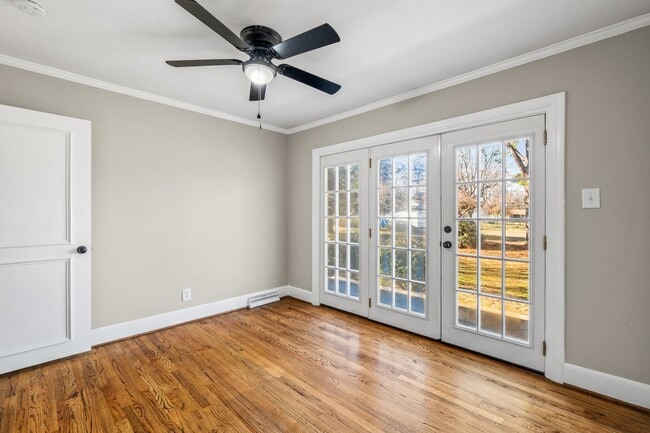 Building Photo - Elon - Large Brick Home, Hardwoods, Granite Counter-Tops, SS Appliances, Fire Place, Carport - Mu...